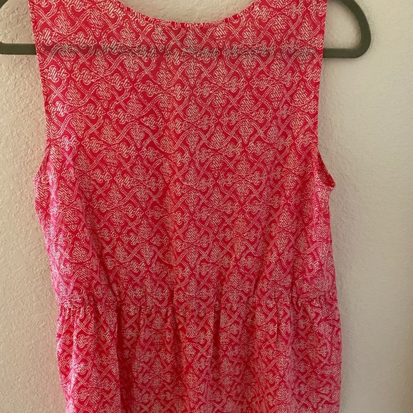 Tank - Picture 3 of 3